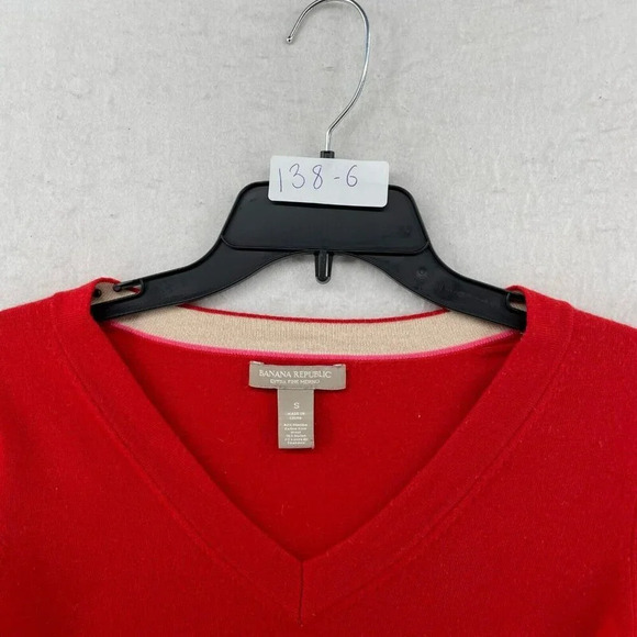 Banana Republic Merino Wool Sweater Women S Red V-Neck Slim Fit Stretch Pullover - Picture 9 of 9